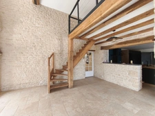 Maison à vendre Proche 4 voies reliant La Rochelle / Niort dans secteur Calme