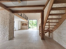 Maison à vendre Proche 4 voies reliant La Rochelle / Niort dans secteur Calme
