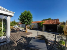 Maison de plain pieds à vendre - centre ville de Surgères 