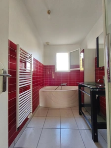 Maison à vendre 4 pièces à Benon - Axe 4 voies reliant La Rochelle / Niort