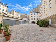 Paris 7ᵉ – Rue Saint-Dominique – Vue exceptionnelle sur la tour Eiffel