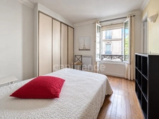 Paris 7ᵉ – Rue Saint-Dominique – Vue exceptionnelle sur la tour Eiffel