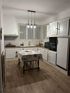 Maison avec un beau cachet et un terrain spacieux 