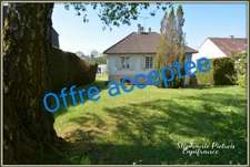 Maison sur sous-sol avec jardin clos – 3 chambres, balcon et cheminée