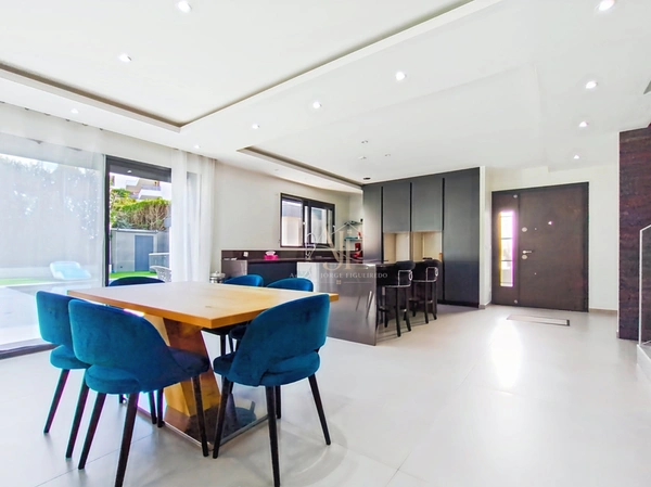Dpt Haute Savoie (74), à vendre THONON-LES-BAINS - VILLA D’ARCHITECTE CONTEMPORAINE AVEC PISCINE ET POOL HOUSE