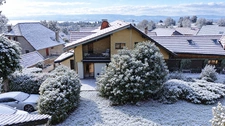 Maison à vendre 5 pièces THOLLON LES MEMISES (74) MAISON MITOYENNE DE 180 M² AVEC T2 INDÉPENDANT, GARAGE-BUREAU ET VUE MONTAGNES