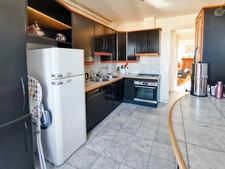 Dpt Haute Savoie (74), à vendre EVIAN LES BAINS appartement T5 de 123 m2 proche embarcadère