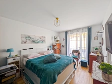 For sale: 4-room apartment in Evian-les-Bains (74) - Magnificent, recently built 4-room apartment with panoramic views of Lake Geneva