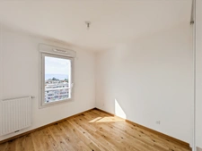 à vendre 3 pièces THONON LES BAINS (74) - Appartement 3 pièces en attique avec une grande terrasse vue lac Léman