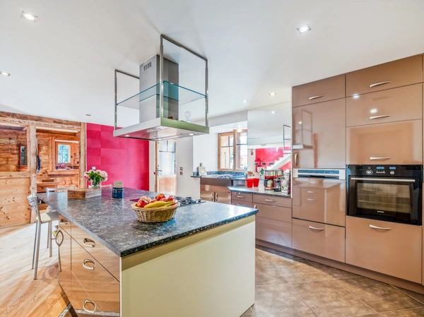 Propriété à vendre 7 pièces SAINT PAUL EN CHABLAIS (74) Corps de ferme magnifique avec 270 m2 habitables vue Dent d'Oche