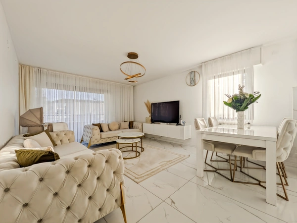 Dpt Haute Savoie (74), à vendre THONON-LES-BAINS - Lumineux T3 de 63m² avec double balcon – Secteur très recherché