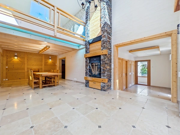 Propriete à vendre 6 pièces CHAMPANGES (74) Propriété de caractère de 236 m2 – Élégance alpine, volumes remarquables et prestations haut de gamme