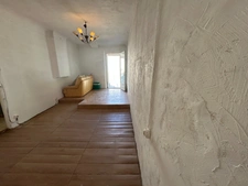 Maison à vendre 85,000€ CERESTE (04)