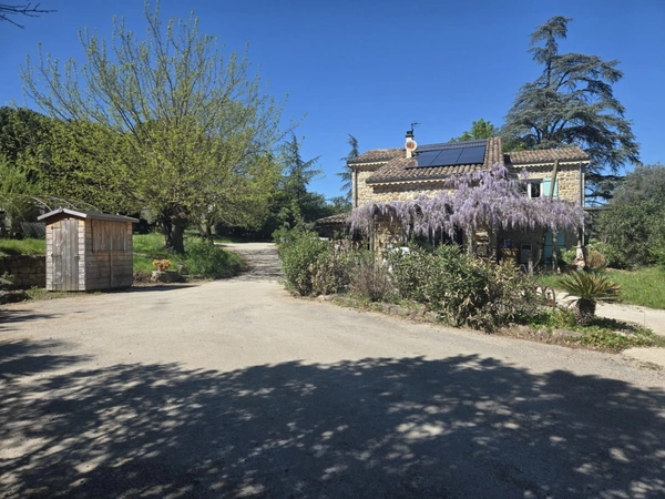 Maison à vendre 3 pièces  ()