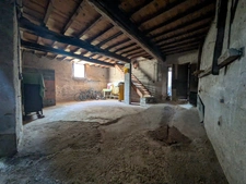 MAISON A RENOVER - ESSERTINES EN DONZY , 7 pièces , 164 m² , 4 /5 chambres , COMBLES, CAVE, GARAGE , TERRAIN 526 m²