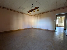 MAISON A RENOVER - ESSERTINES EN DONZY , 7 pièces , 164 m² , 4 /5 chambres , COMBLES, CAVE, GARAGE , TERRAIN 526 m²