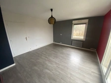 Appartement à fort potentiel à rafraîchir.
