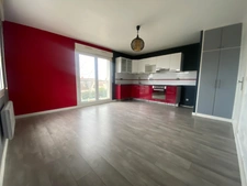Appartement à fort potentiel à rafraîchir.