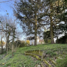 🌿 CRAPONNE – Maison familiale avec parc arboré en lotissement privé – Cadre naturel unique et fort potentiel