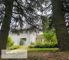 CRAPONNE - Grande maison familiale au calme – espace, potentiel et proximité des commodités