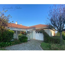 CRAPONNE - Grande maison familiale au calme – espace, potentiel et proximité des commodités