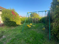 CRAPONNE - Grande maison familiale au calme – espace, potentiel et proximité des commodités