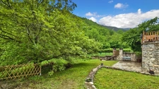 Maison à vendre dans petit hameau 