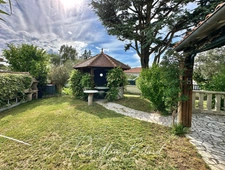 Aigrefeuille d'Aunis, maison de plain-pied avec piscine, garage de 80 m² et bureau indépendant