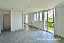 Appartement T4 en rez-de-chaussée avec jardin privatif et cave