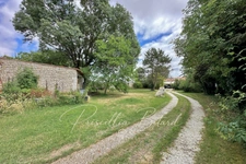 Belle propriété de caractère dans un écrin de verdure aux portes de La Rochelle