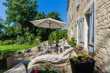 Propriété de caractère dans un écrin de verdure, proche de La Rochelle
