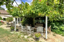 Belle propriété de caractère dans un écrin de verdure aux portes de La Rochelle