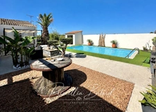 Belle maison familiale de plain-pied avec piscine et espace indépendant