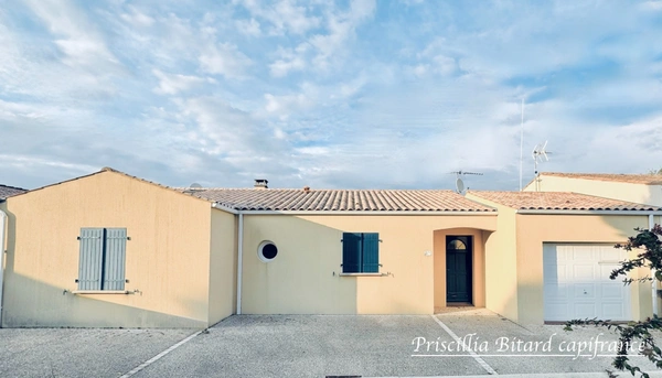 Saint-Médard-d’Aunis  Beau plain-pied de 120 m² avec jardin de 690 m²