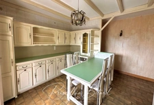 Aigrefeuille d'Aunis, maison de plain-pied avec piscine, garage de 80 m² et bureau indépendant