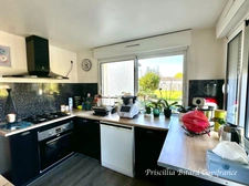 Proche Aigrefeuille d'Aunis, maison familiale avec grand jardin.