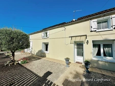Proche Aigrefeuille d'Aunis, maison familiale avec grand jardin.