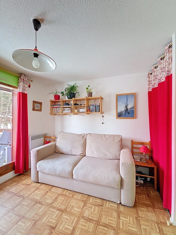 Julie Dos Reis vous présente un studio cosy aux Hameaux du Lay aux Contamines Montjoie
