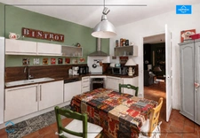 Maison de caractere 140m2, piscine , dépendance attenante de 65 m², terrain 1000m2