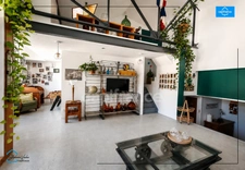 – Maison de ville atypique esprit loft avec garage,  Bas Cours Fauriel 