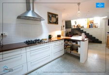 – Maison de ville atypique esprit loft avec garage,  Bas Cours Fauriel 