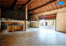 Maison de caractere 140m2, piscine , dépendance attenante de 65 m², terrain 1000m2
