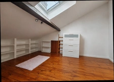 Maison de caractere 140m2, piscine , dépendance attenante de 65 m², terrain 1000m2
