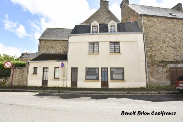 Maison de ville à rénover – Antrain (Val-Couesnon)