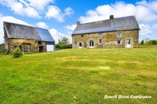 À vendre – Demeure historique en pierre d'environ 260 m² sur 2 hectares – Lapenty (50), à proximité de Saint-Hilaire-du-Harcouët