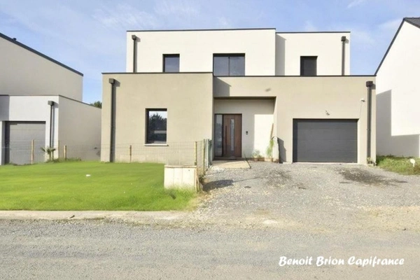 Maison à vendre 6 pièces LA CHAPELLE DES FOUGERETZ (35)