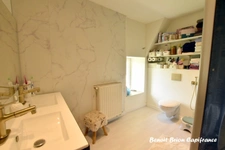 À vendre – Maison en pierre avec étang, grand terrain de 4 980 m² et nombreuses prestations à Monchamp, près de Vire (Calvados - 14)