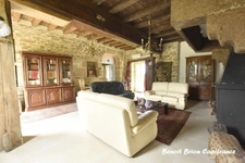 À vendre – Demeure historique en pierre d'environ 260 m² sur 2 hectares – Lapenty (50), à proximité de Saint-Hilaire-du-Harcouët