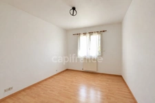 Vie de plain-pied 6 chambres sur parcelle de 495 M²