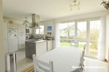 Renovated family home – 135 m² – 6 bedrooms – full basement – 740 m² plot
